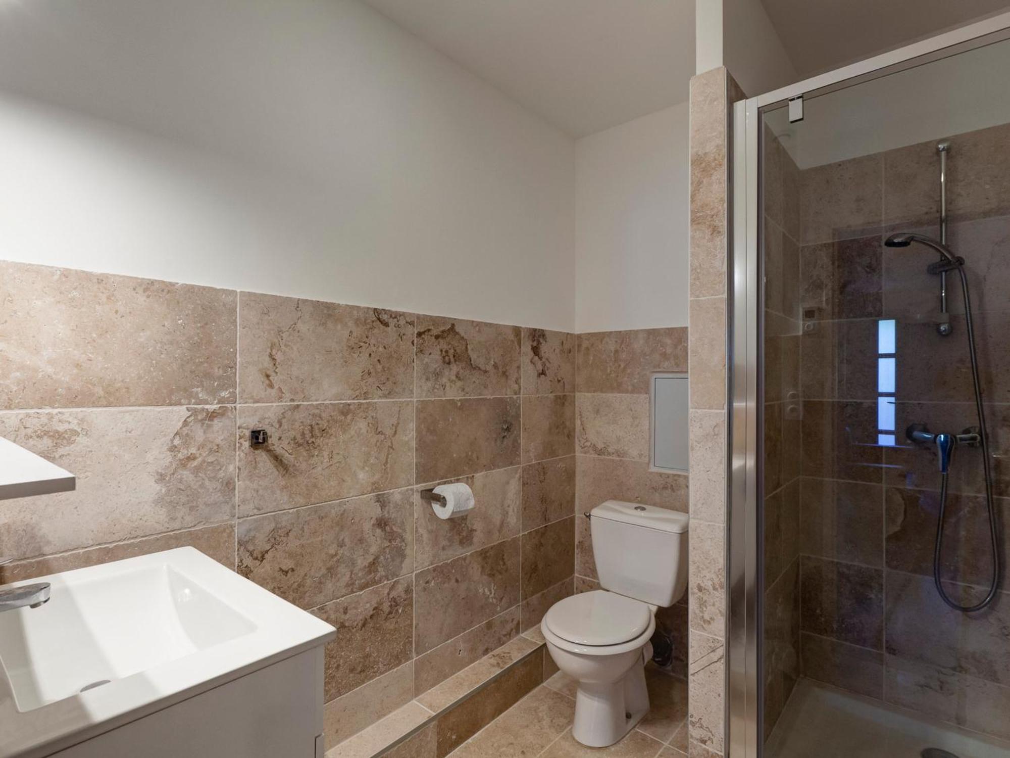 Appartement Neuf 2* Au Centre De Brides Avec Terrasse, Proche Telecabines Et Commerces - Fr-1-512-41 Exterior foto